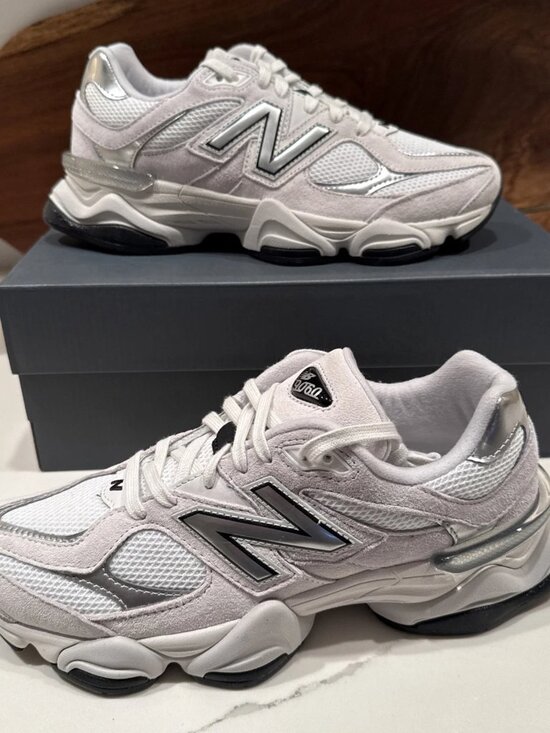 New Balance Shoes - Women's New Balance 9060 Shoes - White Black Silver Metallic U9060JRB